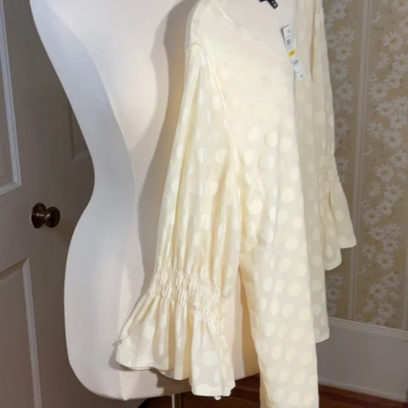 💕 Alfani velvet polka dot top 🧨 - Picture 10 of 10